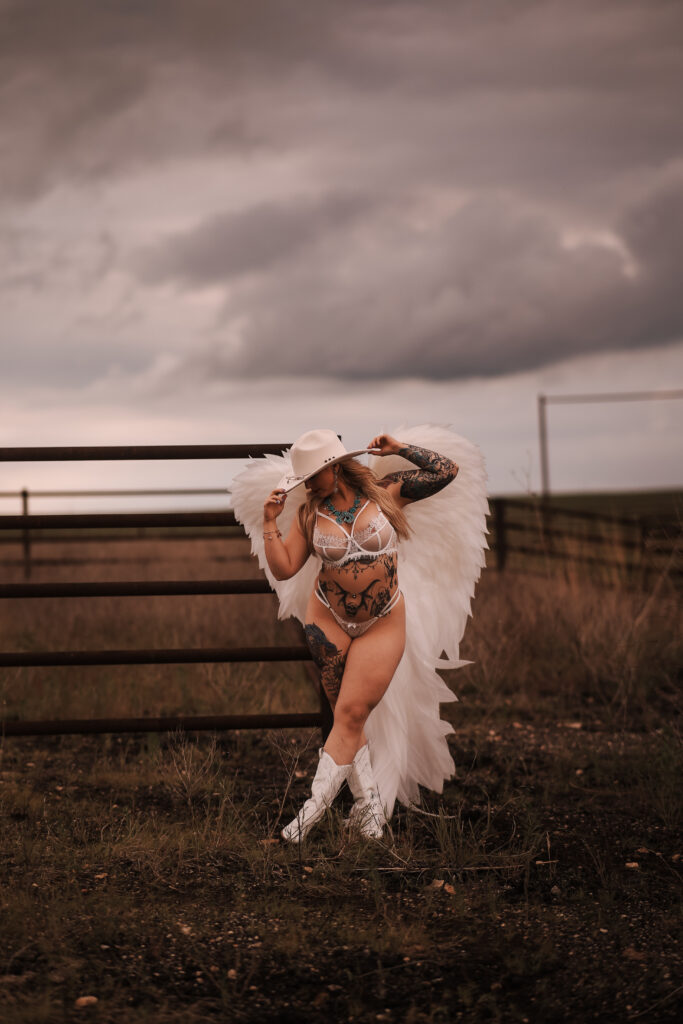 Avid_Artistry_Wichita_Kansas_Boudoir_Boudoir_Studio_Waterfall_Ange_wings