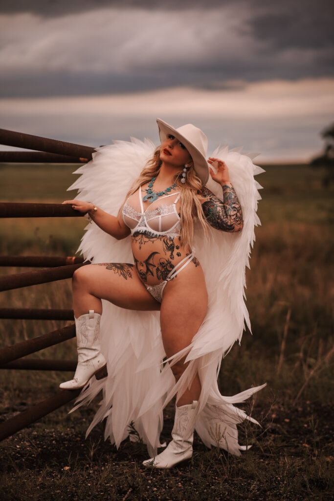 Avid_Artistry_Wichita_Kansas_Boudoir_Boudoir_Studio_Waterfall_Ange_wings
