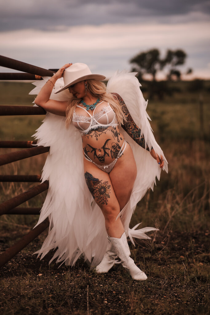Avid_Artistry_Wichita_Kansas_Boudoir_Boudoir_Studio_Waterfall_Ange_wings