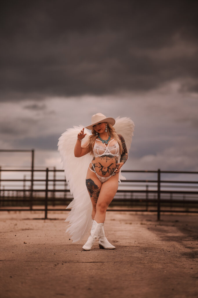Avid_Artistry_Wichita_Kansas_Boudoir_Boudoir_Studio_Waterfall_Ange_wings