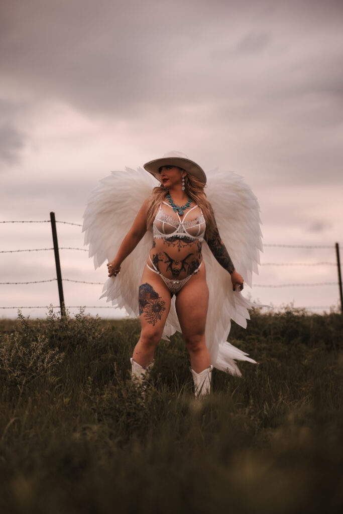 Avid_Artistry_Wichita_Kansas_Boudoir_Boudoir_Studio_Waterfall_Ange_wings